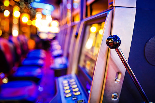 Roulette wheel spinning on memed4d live table with betting options displayed